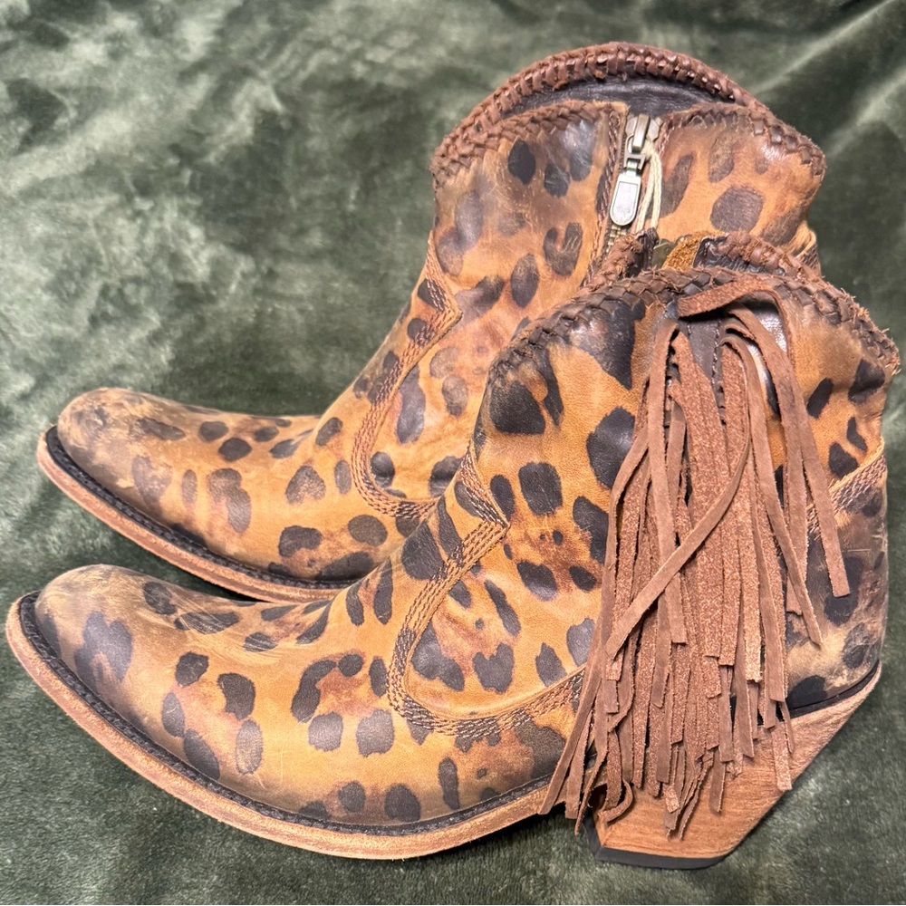 Women’s Liberty Black Chita Miel Leopard Print Fringe Booties-round toe as 9